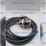 Proximity Switch Omron E2E-X10E1 24 Vdc