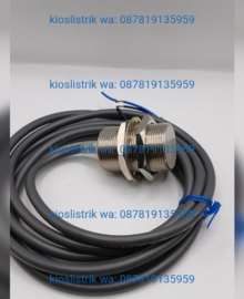 Proximity Switch Omron E2E-X10E1 24 Vdc